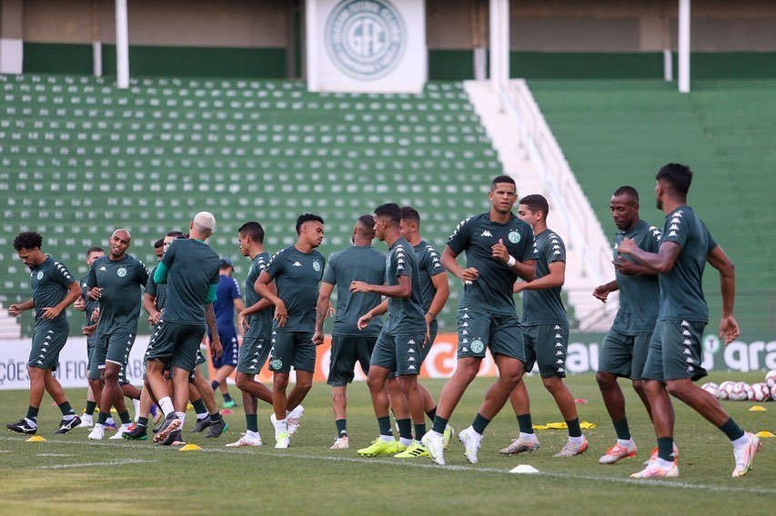 Com dúvidas e desfalques, Bugre encerra preparação para enfrentar o Botafogo